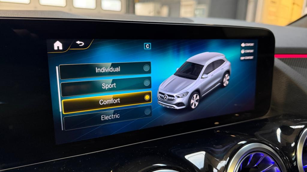 Nouvelle MERCEDES GLA 250 e + Hybrid EQ Power - 8G-DCT  - BM H247 AMG Line 