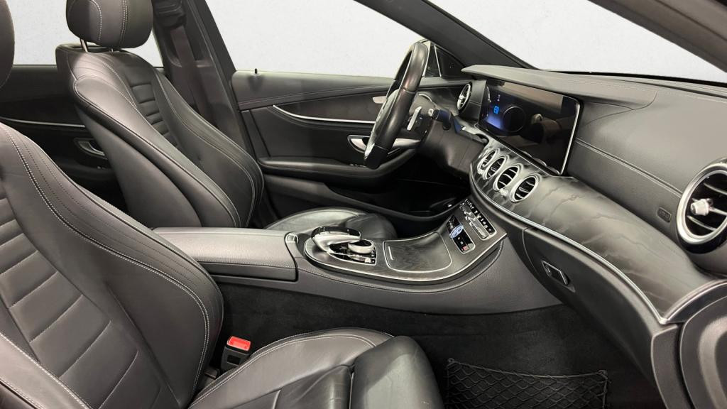 MERCEDES CLASSE E E 300 + Hybrid EQ Power - 9G-Tronic  BERLINE - BM 213 AMG Line