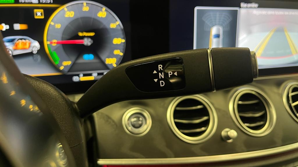 MERCEDES CLASSE E E 300 + Hybrid EQ Power - 9G-Tronic  BERLINE - BM 213 AMG Line