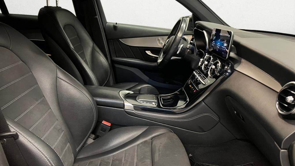 MERCEDES GLC COUPE 220 d - 9G-Tronic AMG