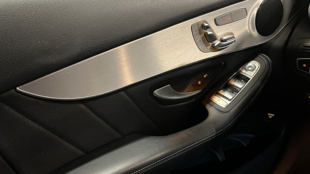 MERCEDES GLC COUPE 220 d - 9G-Tronic AMG