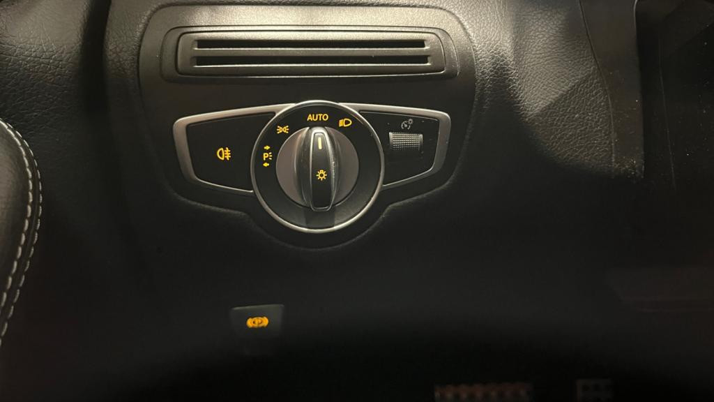 MERCEDES GLC COUPE 220 d - 9G-Tronic AMG