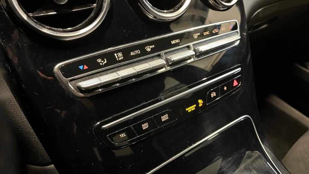 MERCEDES GLC COUPE 220 d - 9G-Tronic AMG