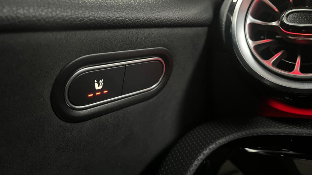 Nouvelle MERCEDES CLASSE A A 200 d - 8G-DCT  BERLINE 5P - BM 177 AMG Line PHASE 2