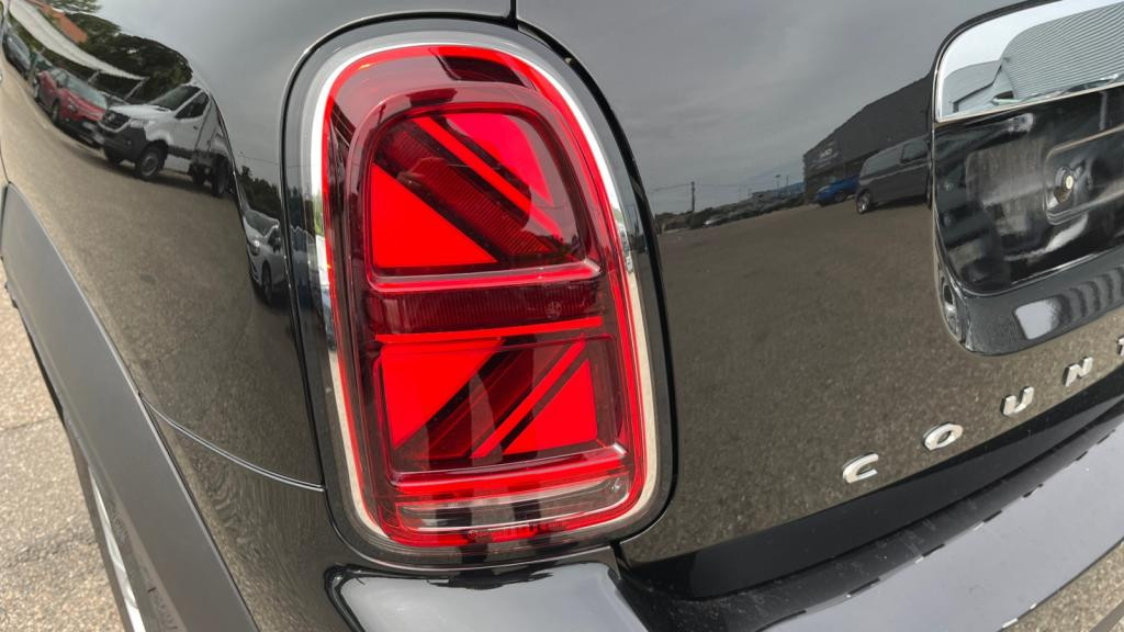 MINI COUNTRYMAN 2.0 D - 150 - BVA  F60 LCI BERLINE Cooper D Business Design PHASE 2