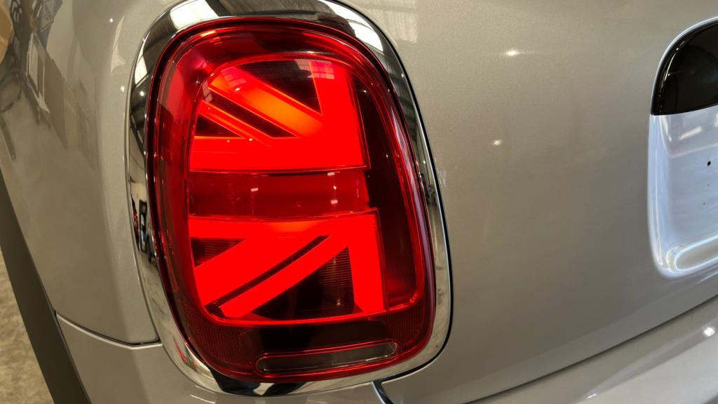 Nouvelle MINI CABRIO 1.5i - 136 - BVR  F57 LCI CABRIOLET Cooper Edition Premium Plus PHASE 3