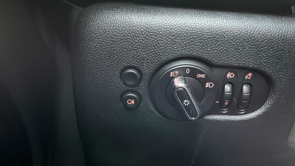 MINI MINI 1.5i - 102 - BVR  F56 LCI COUPE One Edition Camden PHASE 3