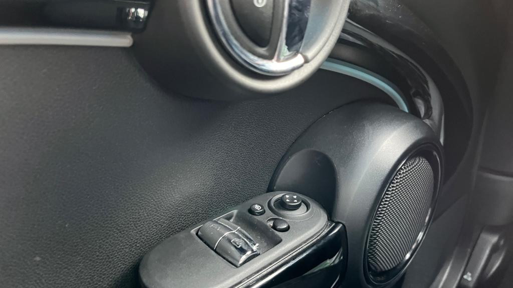 MINI MINI 1.5i - 102 - BVR  F56 LCI COUPE One Edition Camden PHASE 3