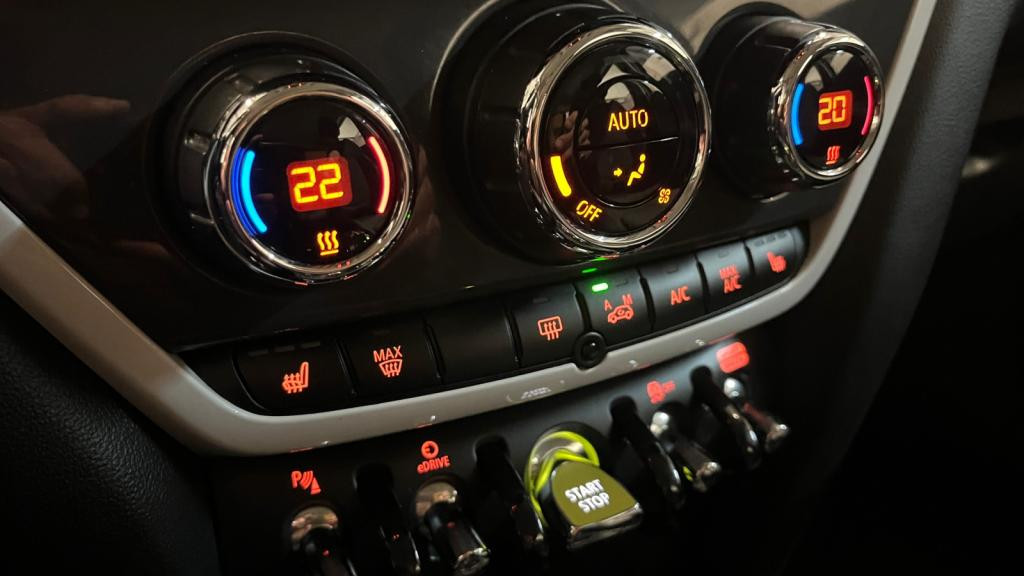 MINI COUNTRYMAN 1.5 Hybride - 224 - BVA F60 Cooper SE e-All4