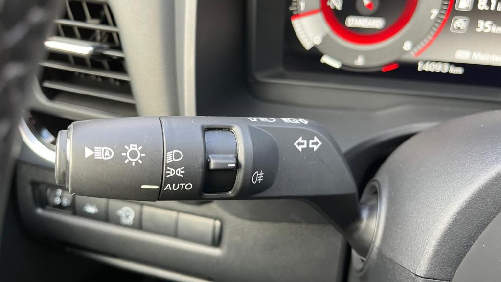 Nouvelle NISSAN QASHQAI 1.3 Mild Hybrid - 158 - Xtronic  III N-Connecta 