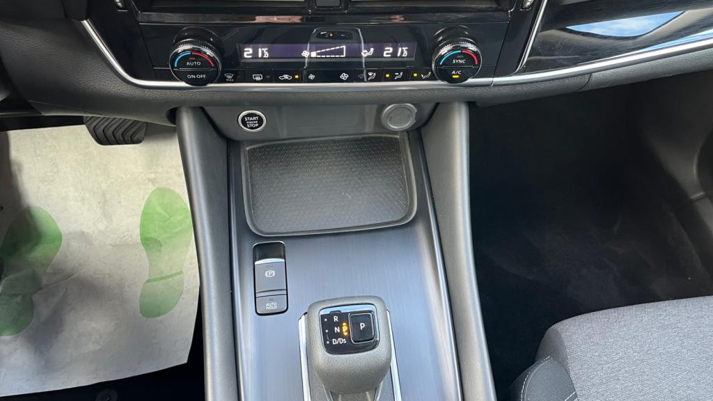 Nouvelle NISSAN QASHQAI 1.3 Mild Hybrid - 158 - Xtronic  III N-Connecta 