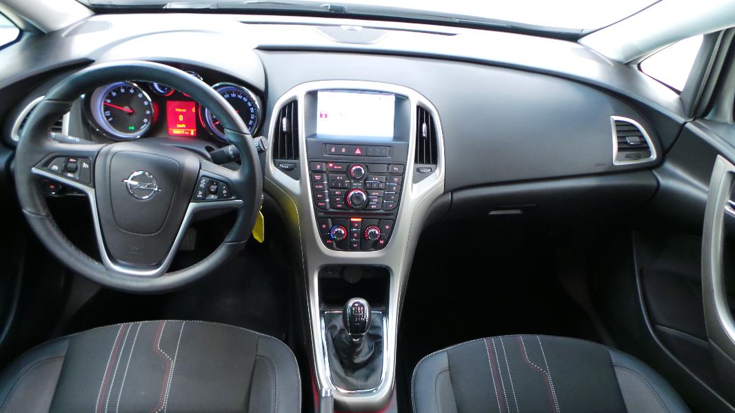 OPEL ASTRA 1.4 TURBO 140CH COSMO