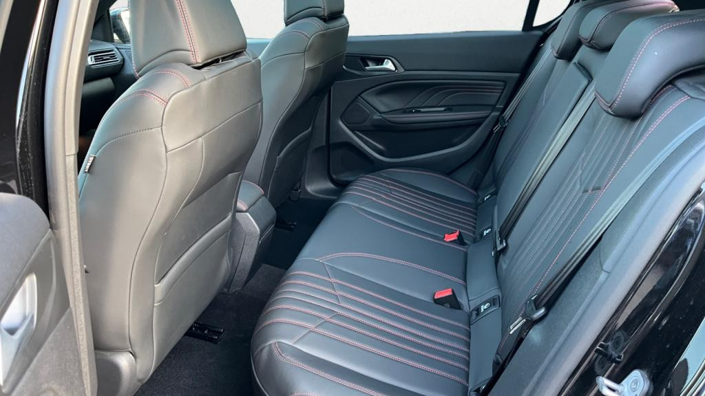 PEUGEOT 308  1.2i PureTech 12V  - 130 - EAT8  BERLINE GT Pack PHASE 2