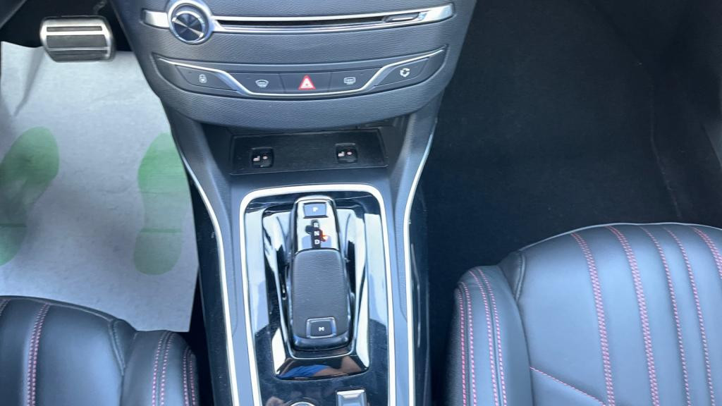 PEUGEOT 308  1.2i PureTech 12V  - 130 - EAT8  BERLINE GT Pack PHASE 2