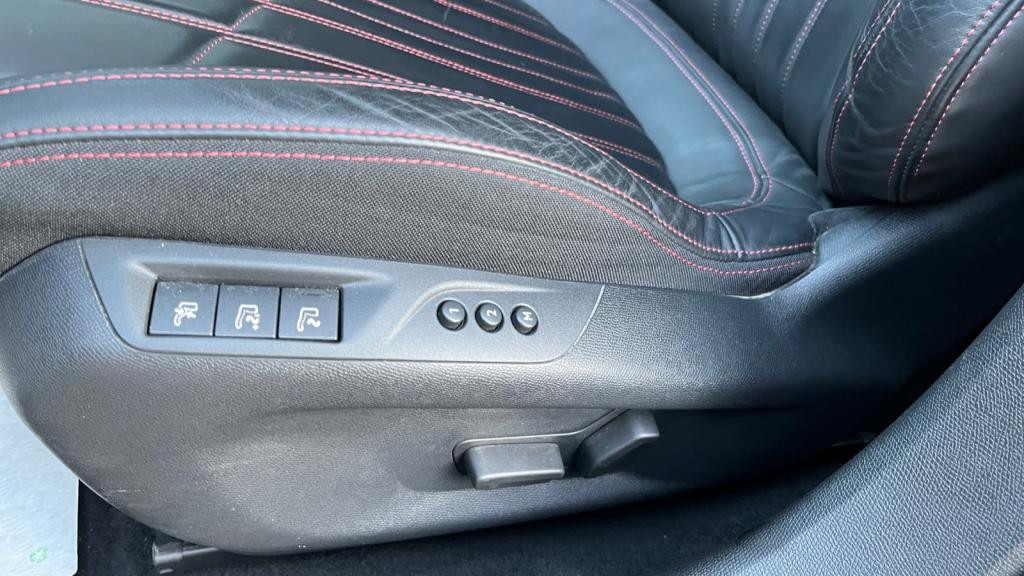 PEUGEOT 308  1.2i PureTech 12V  - 130 - EAT8  BERLINE GT Pack PHASE 2