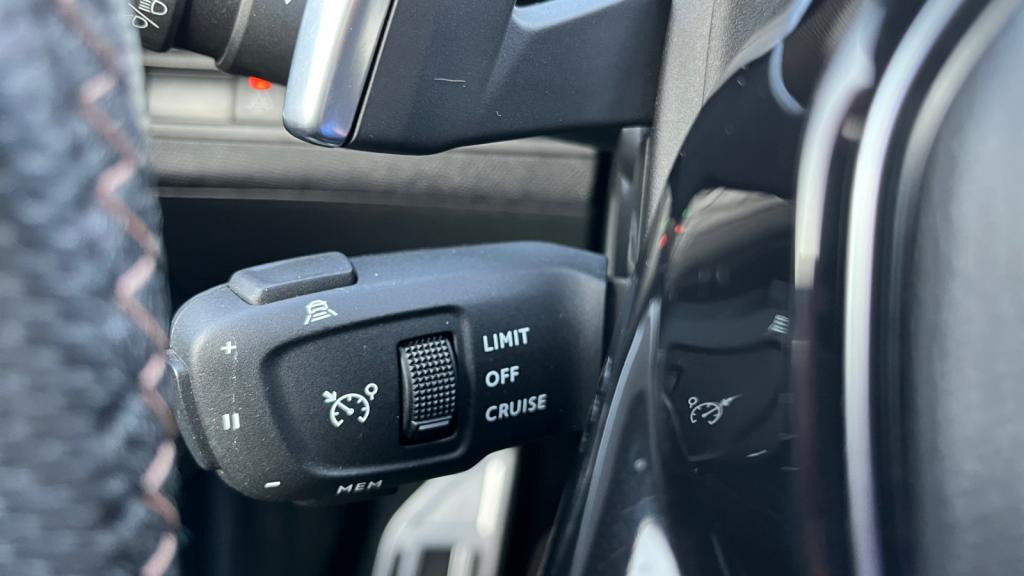 PEUGEOT 3008  Hybrid - 225 -  e-EAT8  II GT PHASE 2