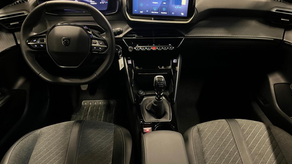 Nouvelle PEUGEOT 208  1.2i PureTech 12V S&S - 100  II BERLINE Allure PHASE 2