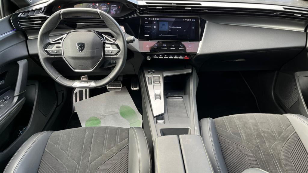 Nouvelle PEUGEOT 408  1.6 PHEV - 180 - e-EAT8  BERLINE GT 