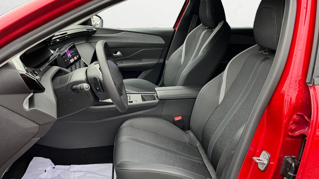 Nouvelle PEUGEOT 308 SW  SW 1.2i PureTech 12V S&S - 130 - EAT8  III Allure