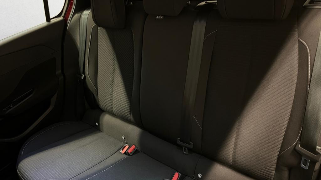 Nouvelle PEUGEOT 308  1.5 BlueHDi S&S - 130 - EAT8  III BERLINE Active Pack