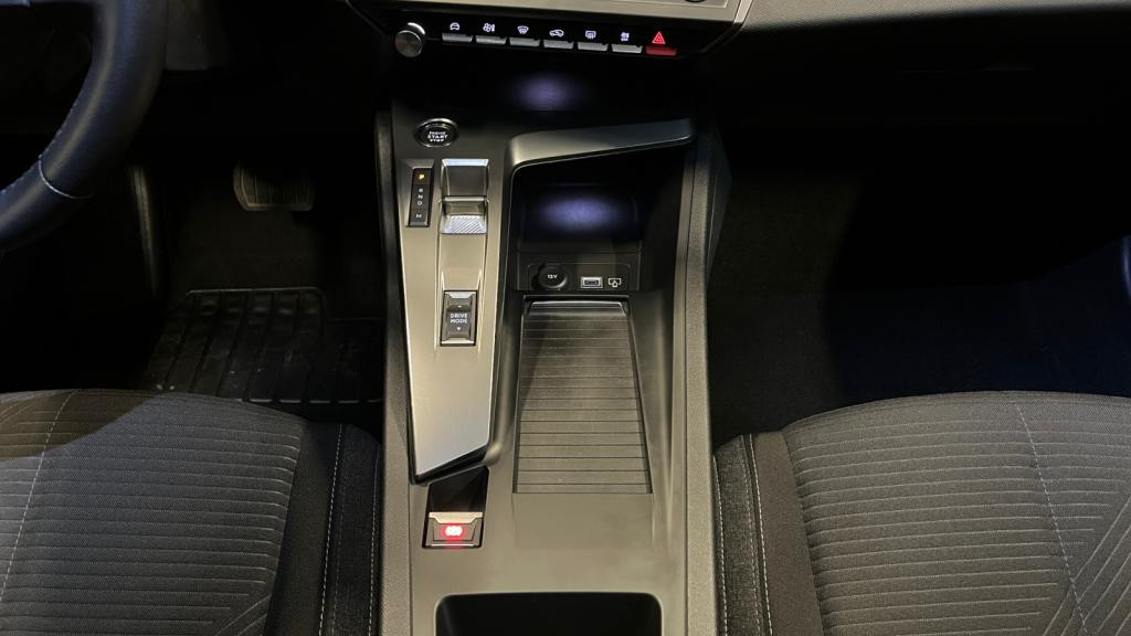 Nouvelle PEUGEOT 308  1.5 BlueHDi S&S - 130 - EAT8  III BERLINE Active Pack