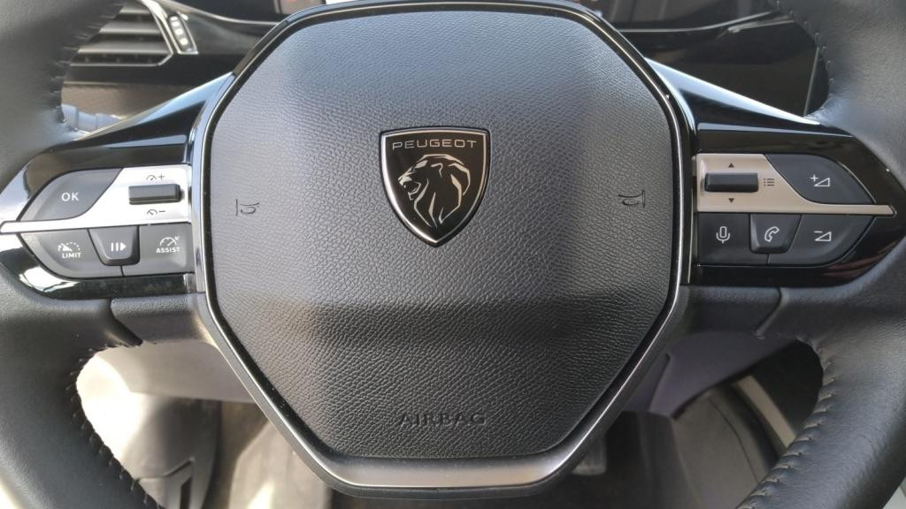 PEUGEOT 308  1.2i PureTech 12V S&S - 130  III BERLINE Active Pack