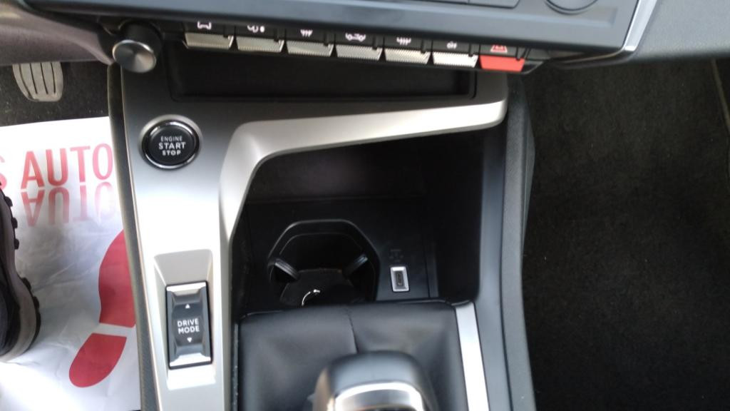 PEUGEOT 308  1.2i PureTech 12V S&S - 130  III BERLINE Active Pack