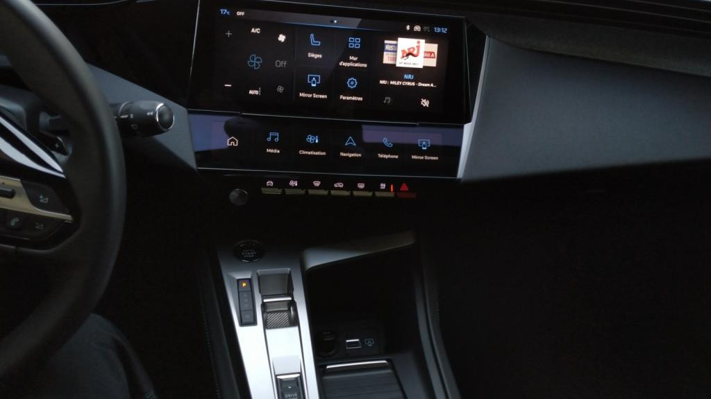 Nouvelle PEUGEOT 308  1.5 BlueHDi S&S - 130 - EAT8  III BERLINE Allure 