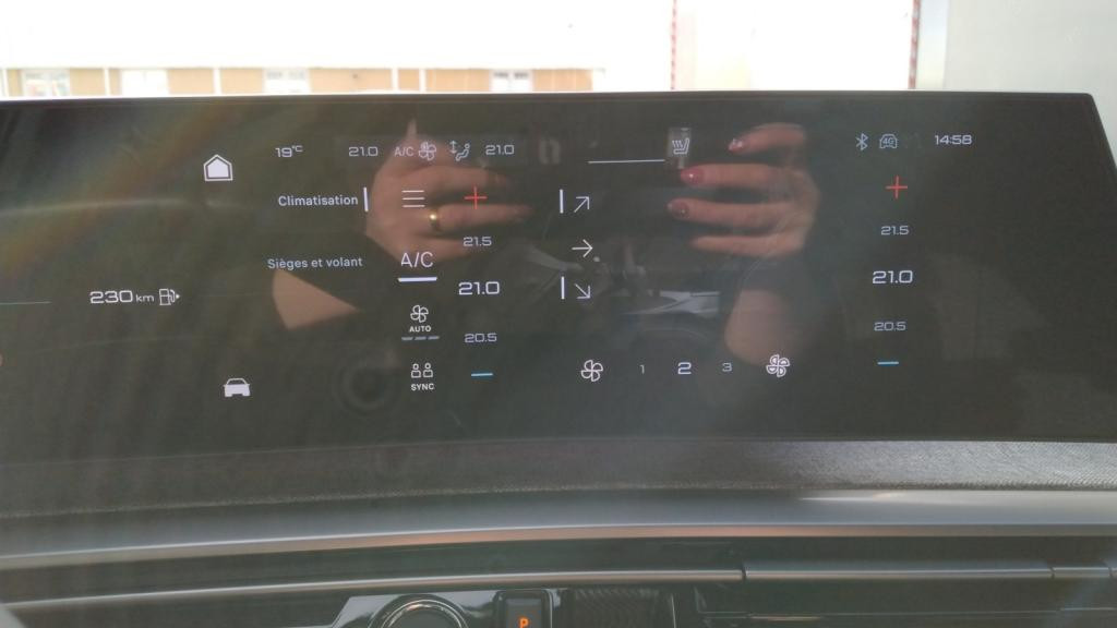 Nouvelle PEUGEOT 3008  1.2i Hybrid - 145 - e-DCS6  III Allure 