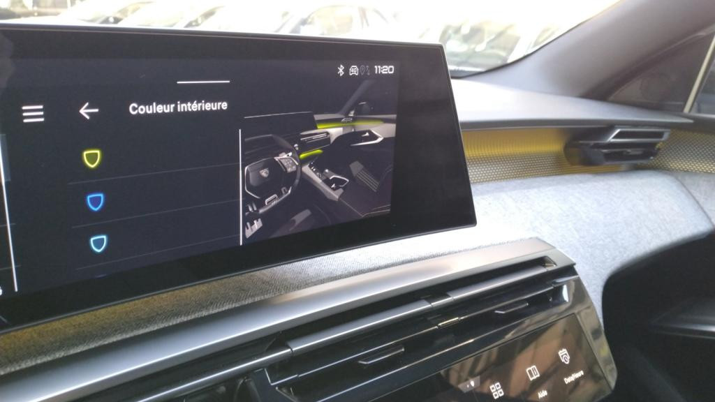 Nouvelle PEUGEOT 5008  1.2i Hybrid -145 - e-DCS6  III 2024 GT 