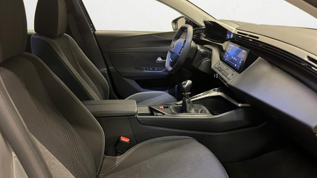 Nouvelle PEUGEOT 308 SW PureTech 130 III SW BREAK Active Pack  - Pack Drive Assist - Pack Safety