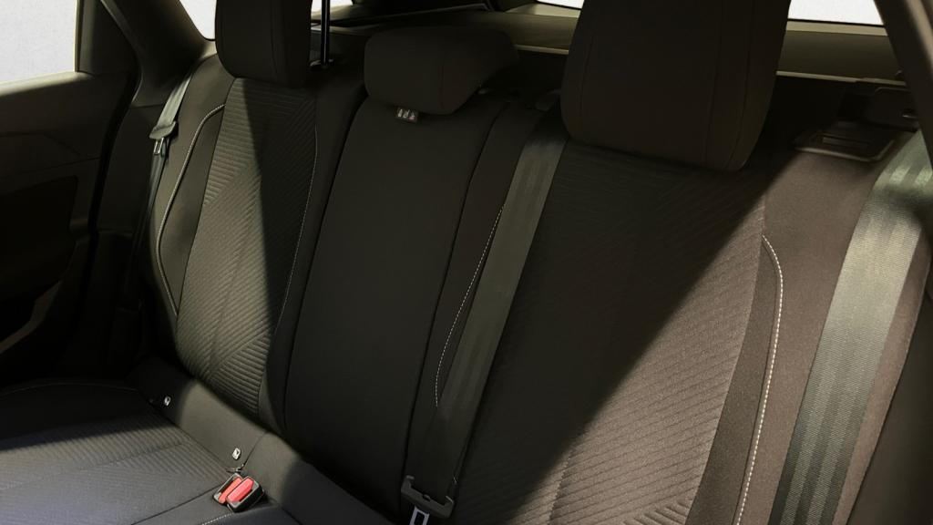 Nouvelle PEUGEOT 308 SW PureTech 130 III SW BREAK Active Pack  - Pack Drive Assist - Pack Safety