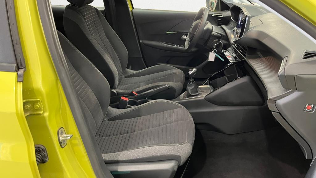 Nouvelle PEUGEOT 208 PureTech 100  II BERLINE Active - Pack Navigation