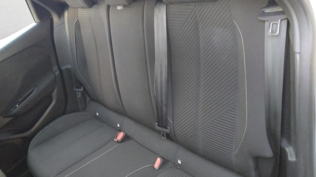 Nouvelle PEUGEOT 308 SW PureTech 130 III SW BREAK Active Pack  - Pack Drive Assist - Pack Safety