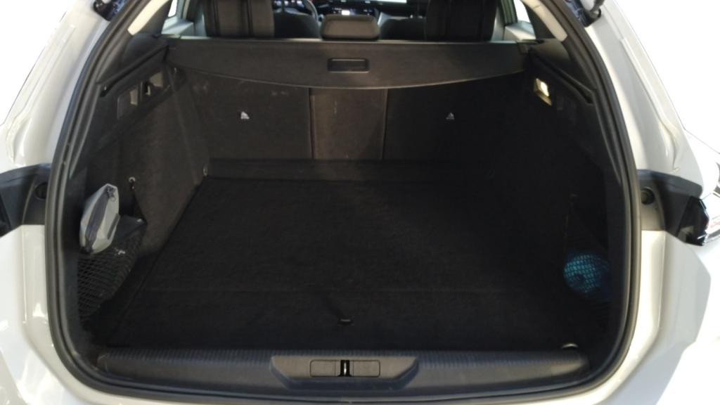 Nouvelle PEUGEOT 308 SW  SW 1.2i PureTech 12V S&S - 130  III SW 2021 BREAK Active Pack PHASE 1