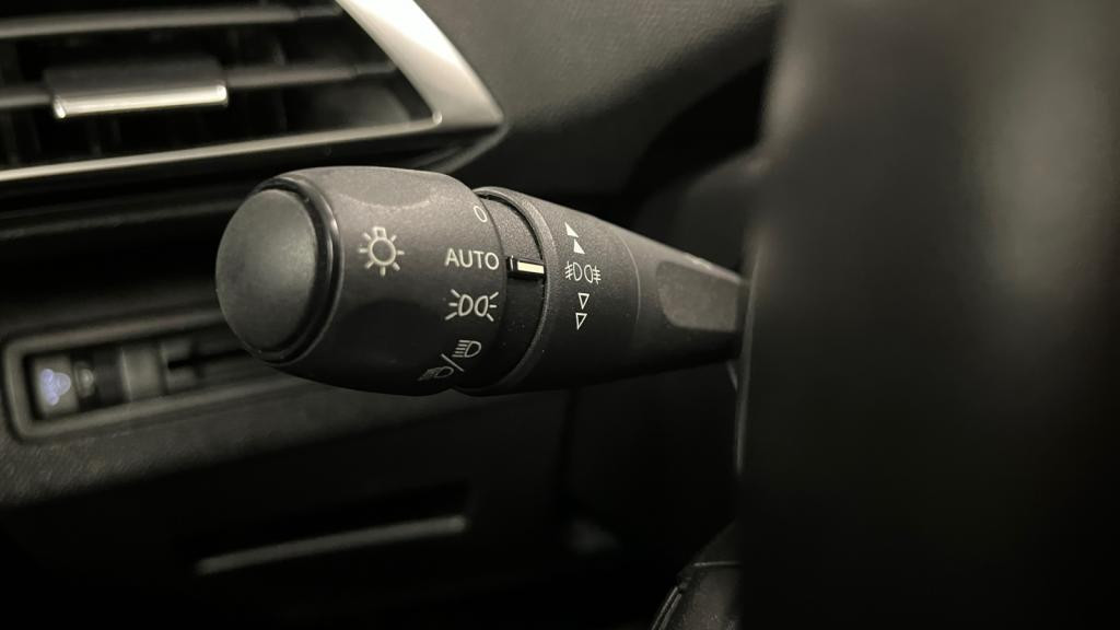 PEUGEOT 5008  1.2i PureTech 12V S&S - 130 - EAT8  II Active Business