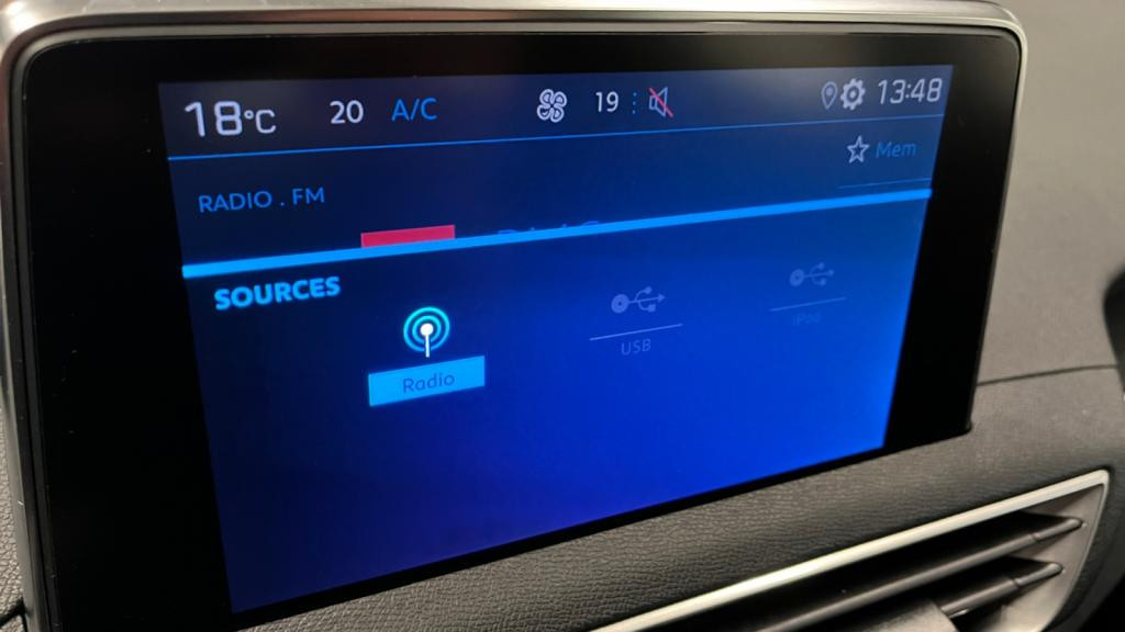 PEUGEOT 3008 1.2i PureTech 12V S&S - 130  Active Pack