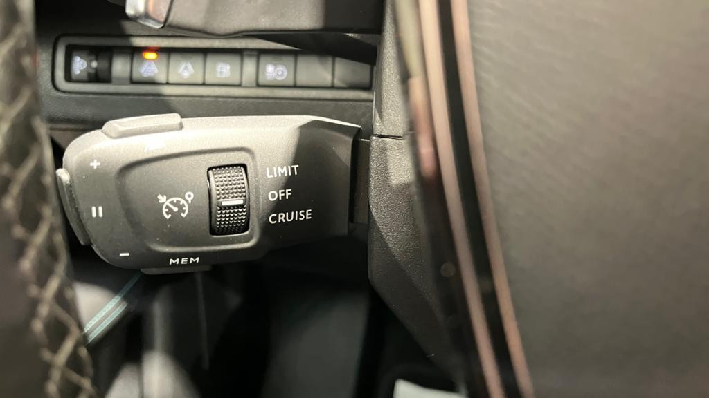 PEUGEOT 3008  Hybrid - 225 - e-EAT8  II Allure Pack PHASE 2