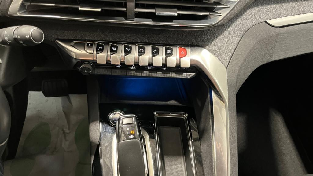 PEUGEOT 3008  Hybrid - 225 - e-EAT8  II Allure Pack PHASE 2