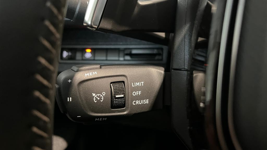 PEUGEOT 3008  1.2i PureTech 12V S&S - 130 - EAT8  II  Active Pack PHASE 2