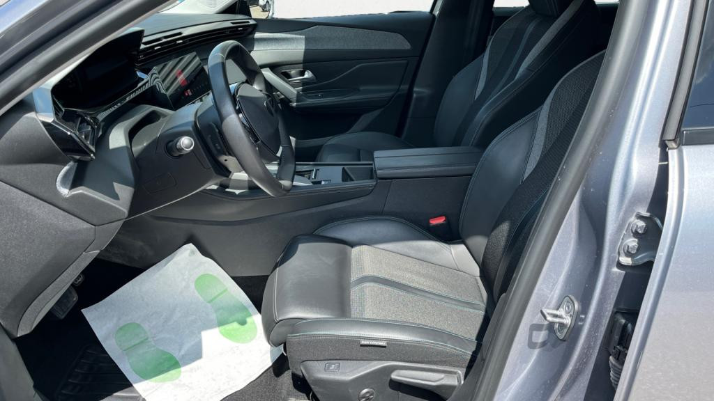 Nouvelle PEUGEOT 308  1.6 PHEV - 180 - e-EAT8  III BERLINE Allure Pack 