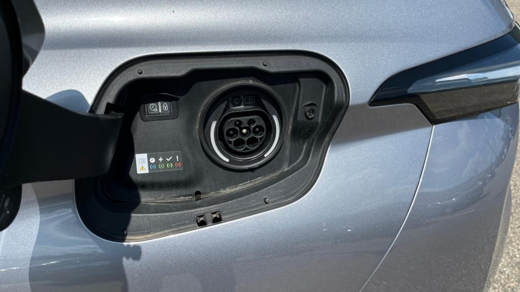 Nouvelle PEUGEOT 308  1.6 PHEV - 180 - e-EAT8  III BERLINE Allure Pack 