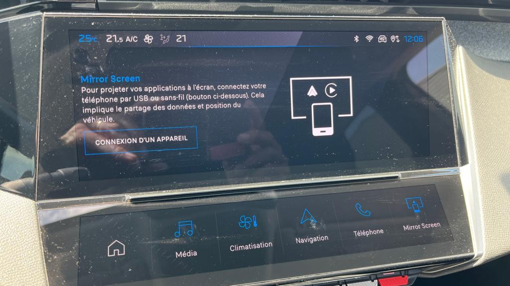 Nouvelle PEUGEOT 308  1.6 PHEV - 180 - e-EAT8  III BERLINE Allure Pack 