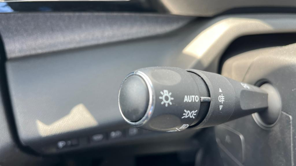 Nouvelle PEUGEOT 308  1.6 PHEV - 180 - e-EAT8  III BERLINE Allure Pack 