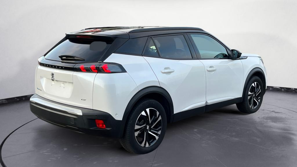 PEUGEOT 2008 e -136-  GT 