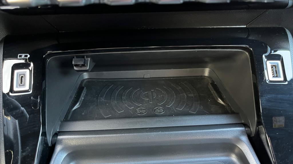 PEUGEOT 2008 e -136-  GT 