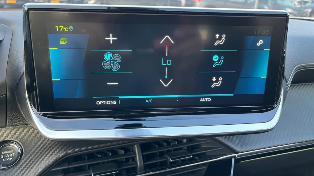 PEUGEOT 2008 e -136-  GT 