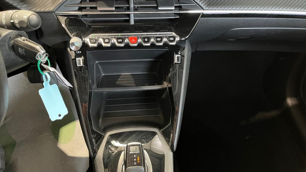 PEUGEOT 208  1.2i PureTech 12V S&S - 100 - EAT8  II BERLINE Active Business