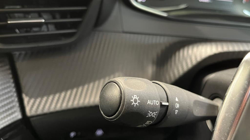 PEUGEOT 208  1.2i PureTech 12V S&S - 100 - EAT8  II BERLINE Active Business