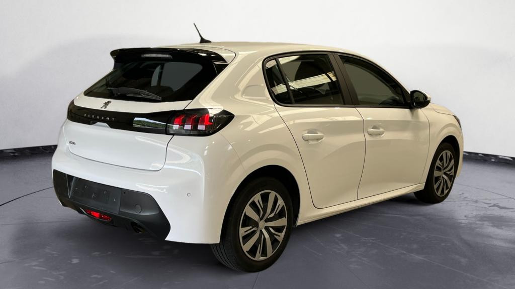 PEUGEOT 208  1.2i PureTech 12V S&S - 100 - EAT8  II BERLINE Active Business